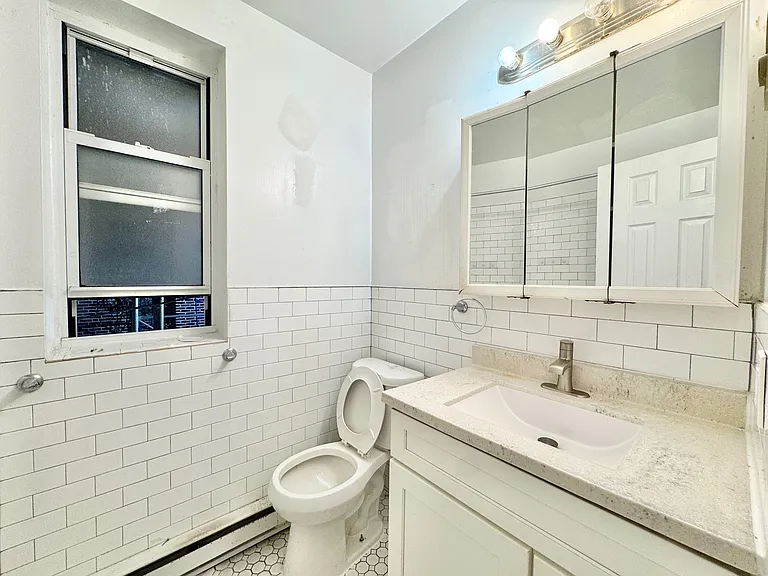 41 Brooklyn Ave — Photo 7