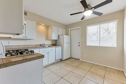 5105 S La Rosa Dr Photo 1