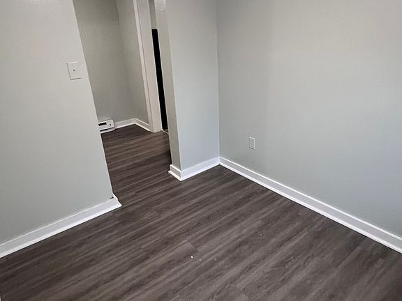 3rd image of 242 Dodge Ave
