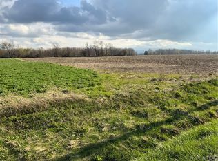 15607 Lakeshore Rd, Kent, NY 14477