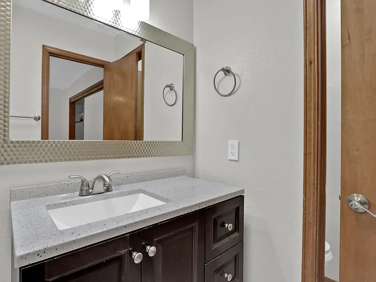 730 N Resler Dr #B — Photo 47