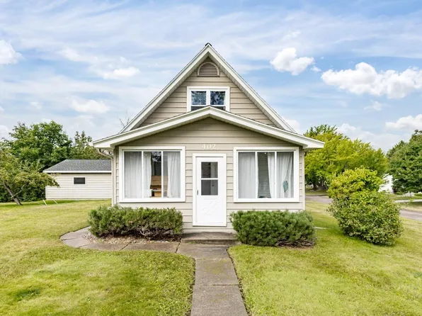 402 W Owatonna St, Duluth, MN 55803