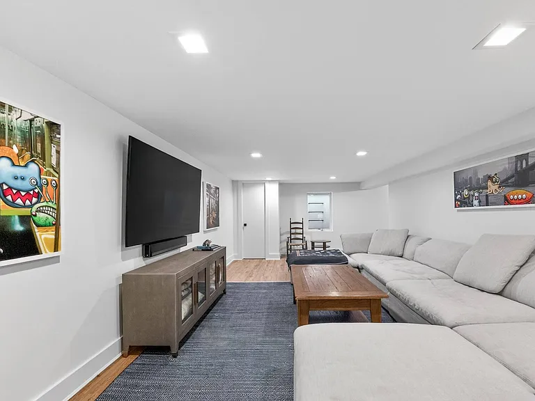 24 Lilla Ln — Photo 23
