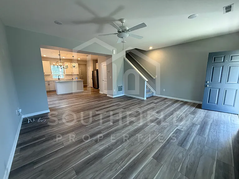 1521 Blair Ave — Photo 3
