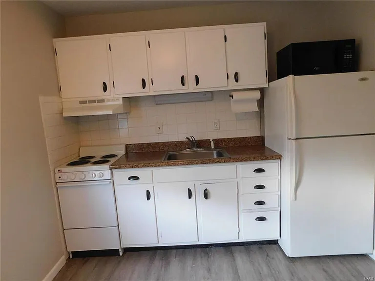 Renaissance Apartments of St. Charles — Photo 6