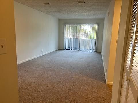 1st image of 2790 Saint Johns Ave #3