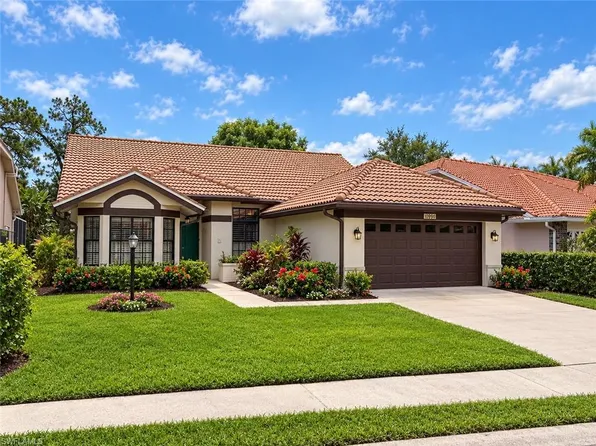 268 Countryside DR W, NAPLES, FL 34104