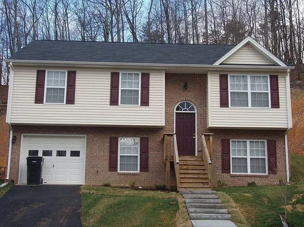 1786 Connors Run, Salem, VA 24153