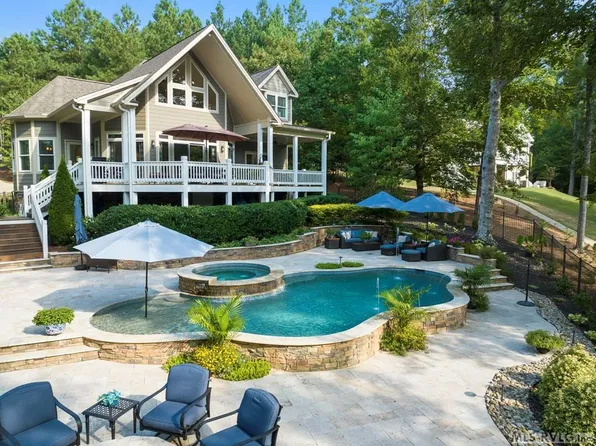 120 Waterlyn Dr, Ebony, VA 23845