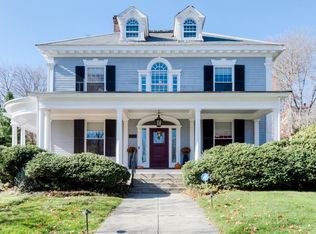 11 Westland St, Worcester, MA 01602