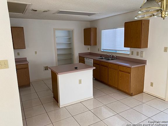 4th image of 6006 Encanto Point Dr