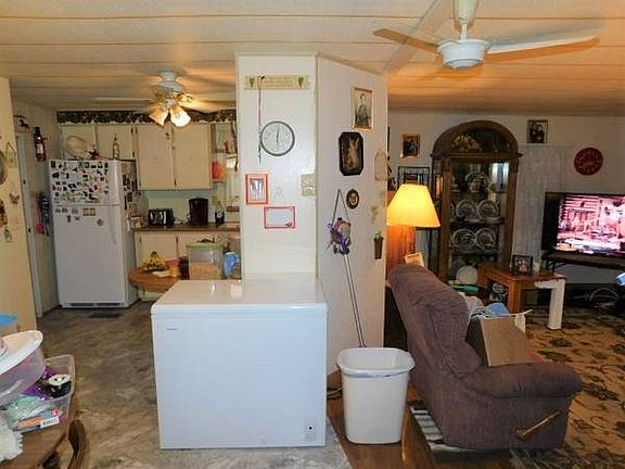 2nd image of 38518 Hummingbird Ct