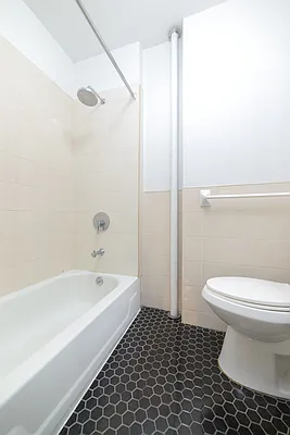 Rented by Keller Williams NYC | media 14