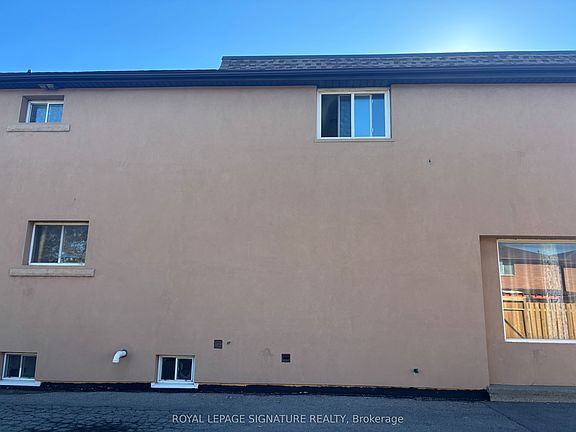 2nd image of 232 Barton St
