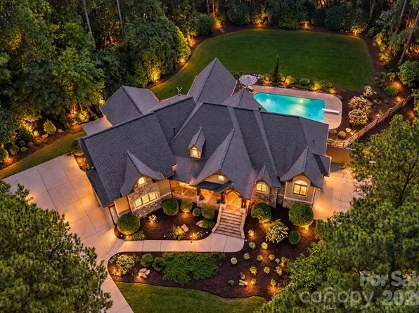 7608 Webbs Chapel Cove Ct, Denver, NC 28037