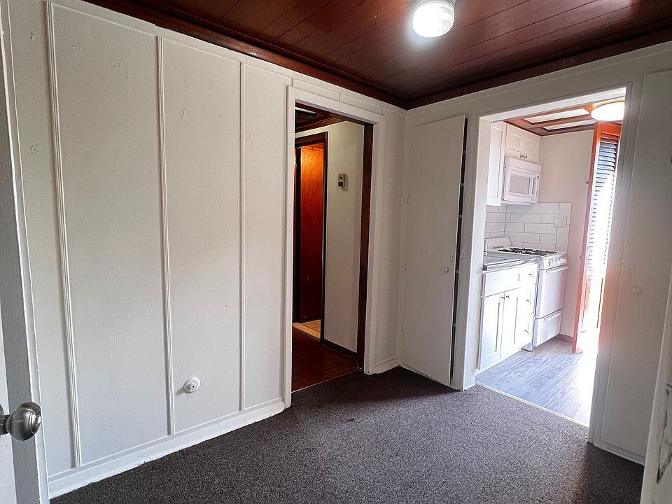 1st image of 2300 Lombard St APT 4F