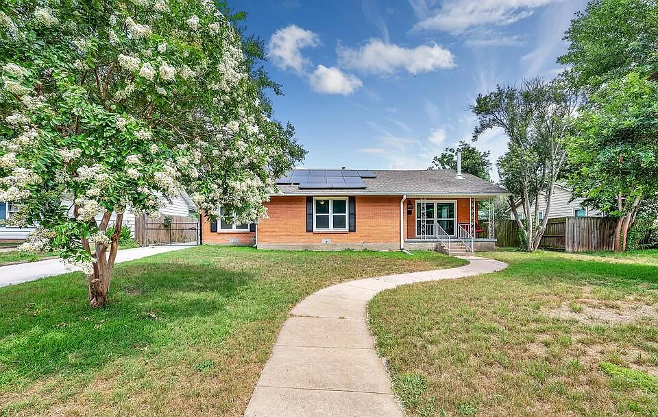 3909 Sanger Ave