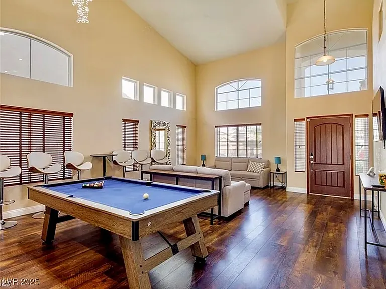7469 Thornsby Ct — Photo 10