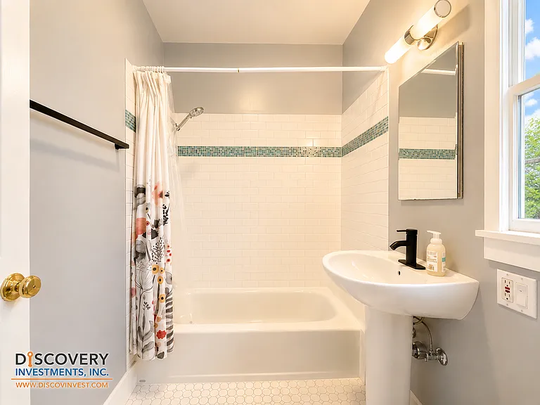 460 Stow Ave — Photo 36