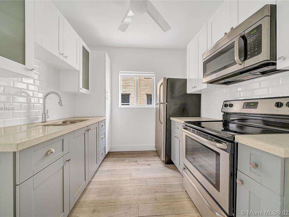 1st image of 345 W 42nd St APT 1