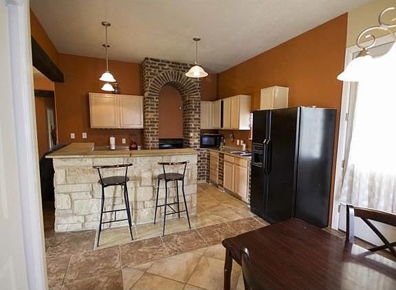 4th image of 140 Cielo Vista Dr