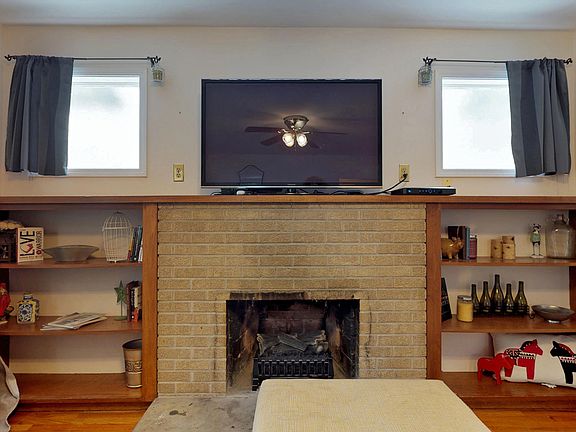 5th image of 2634 6th St