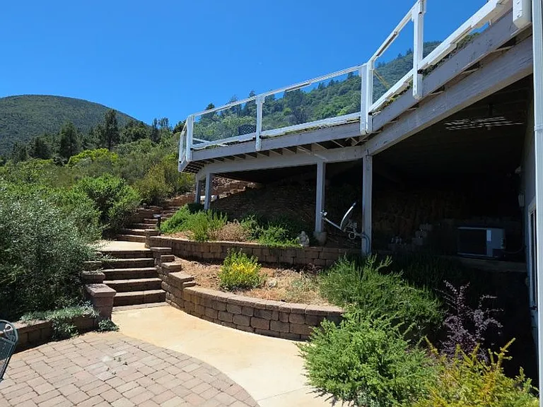 8115 Mountain Crest Dr — Photo 17