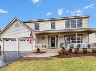 6 Bell Tower Ct, Gaithersburg, MD 20879