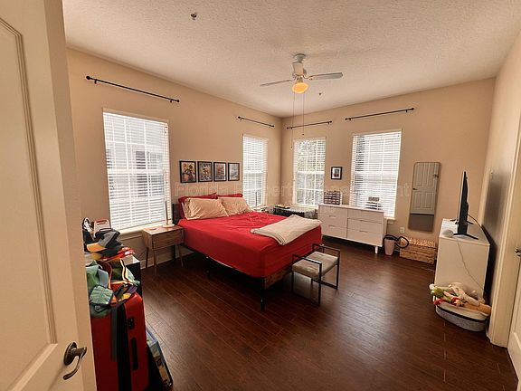 3rd image of 1519 Lake Baldwin Ln APT A