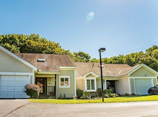 102 Duck Hollow Cir, Stroudsburg, PA 18360