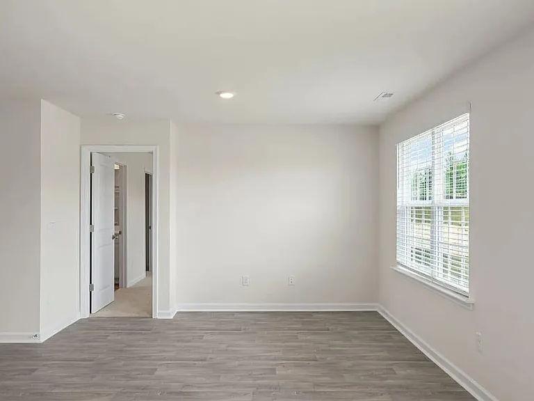 216 Olive Br — Photo 15