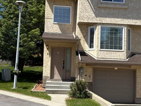 3645 145th Ave NW #25, Edmonton, AB T5Y 2S3