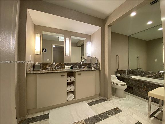 2nd image of 551 N Fort Lauderdale Beach Blvd #H616