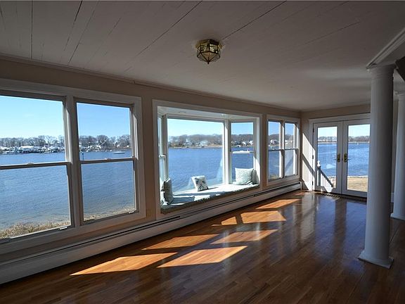 5th image of 124 Shore Dr