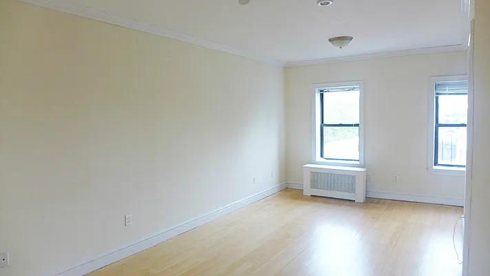 Rented by Brooklyn Bridge | media 19