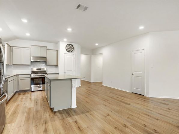 525 Sebring Cir