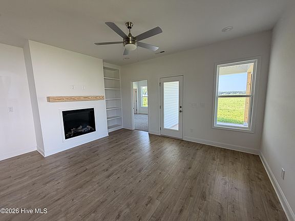 2nd image of 156 Longfield Court