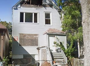 8052 S Escanaba Ave, Chicago, IL 60617