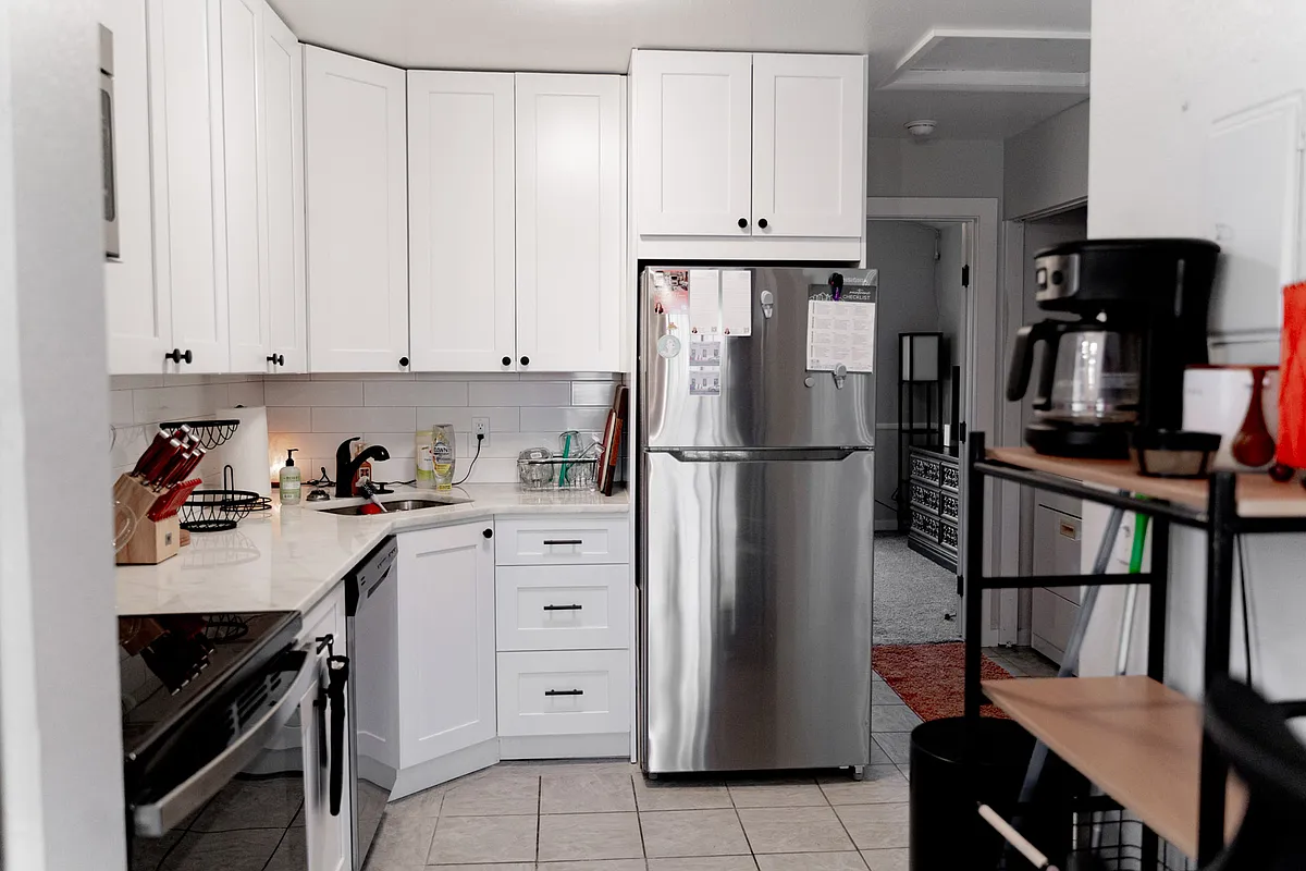 Building Photo - 155 S Sable Blvd #S26