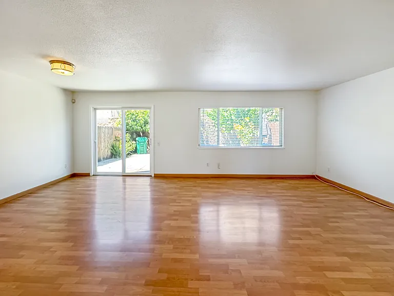 41 Bissell Way — Photo 2