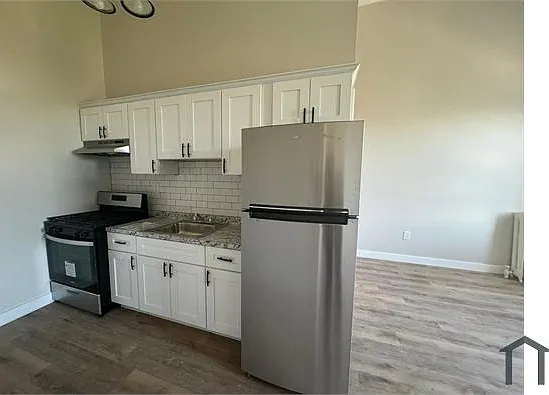 171 Ocean Ave #13 — Photo 1