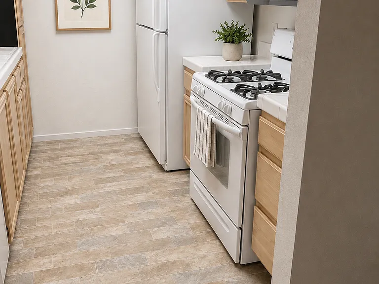 1900 Mountain Hills Ct — Photo 6
