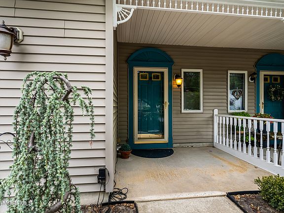 5th image of 27 Riva Boulevard #614