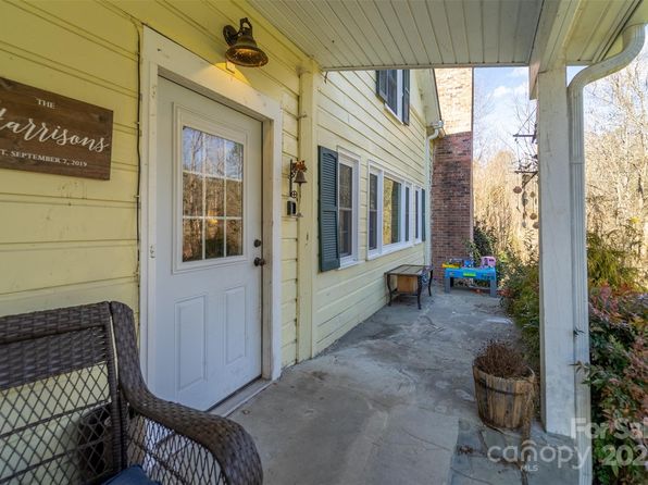 510 Hughes Branch Rd, Bryson City, NC 28713