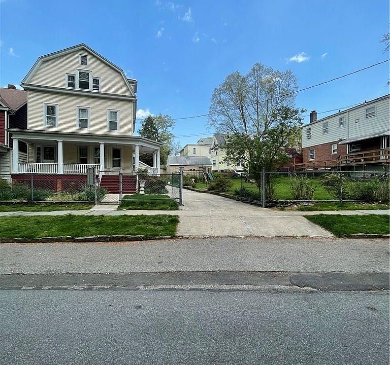 1st image of 145 Forest Avenue
