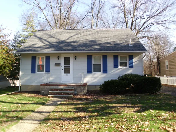 611 S Woodbury Rd, Pitman, NJ 08071