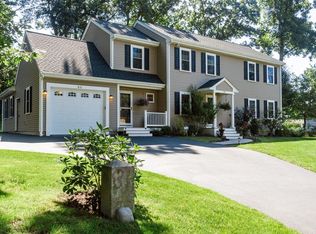 23 Farm St, Bellingham, MA 02019