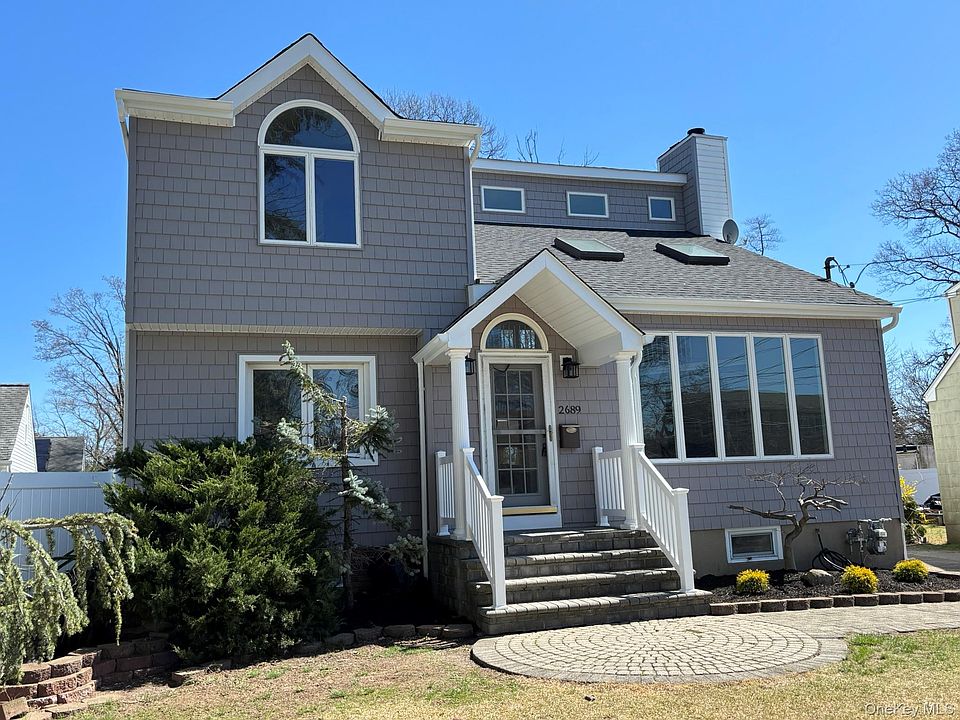 C__ 2689 Cedar Court, Oceanside, NY 11572 | Zillow
