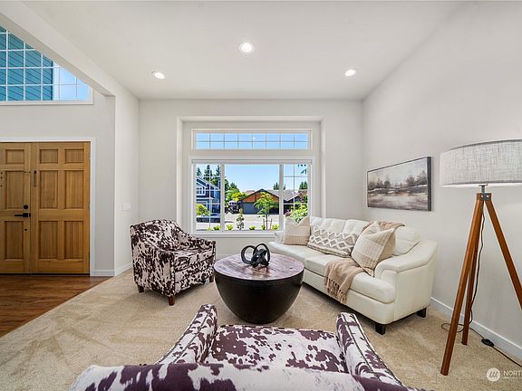 5th image of 7707 77th Avenue NE