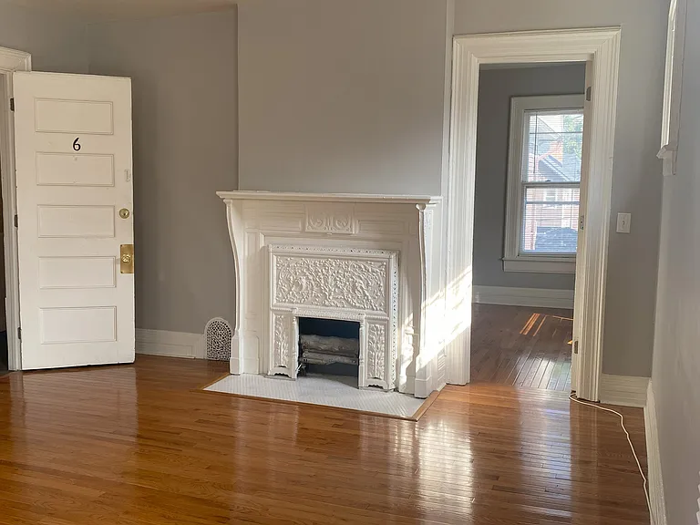47 Vick Park #6 — Photo 26